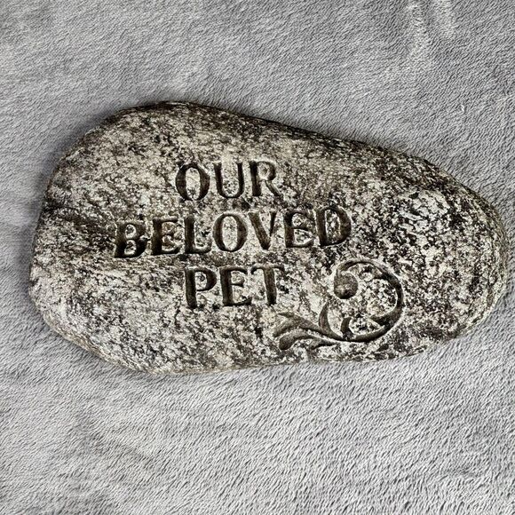 Unbranded Other - Pet Memorial Stone Marker Our Beloved Pet Grave Garden Marker Outdoor Decor